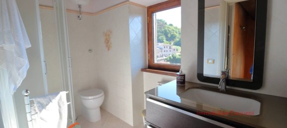 4 Schlafzimmer Haus in Tolfa, Italy, Nr. 46709 22