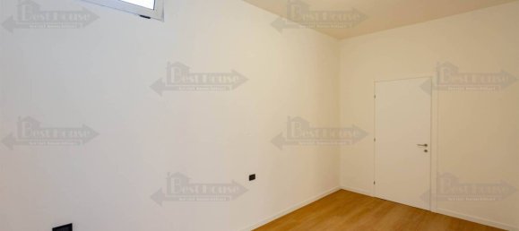 1 bedroom Apartment in Milan, Italy No. 346668 12