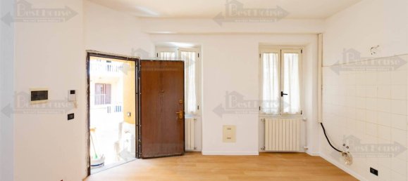 1 bedroom Apartment in Milan, Italy No. 346668 2