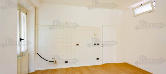 1 bedroom Apartment in Milan, Italy No. 346668 7