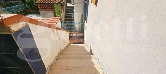 3غرفة شقة في Scalea, Italy رقم 178724 2