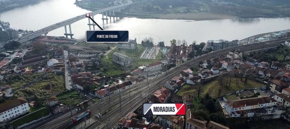 Дом с 2 спальнями в Порту, Португалия № 23667 24