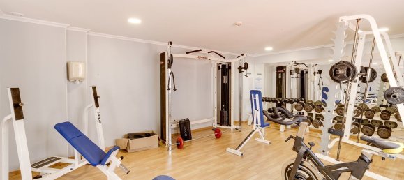 5840m² Hotel in Cadiz, Spain No. 97730 28