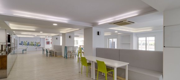 5840m² Hotel in Cadiz, Spain No. 97730 6