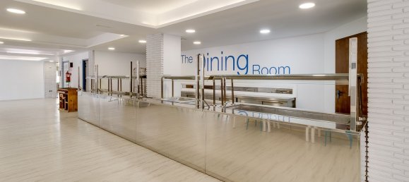 5840m² Hotel in Cadiz, Spain No. 97730 8