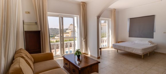 5840m² Hotel in Cadiz, Spain No. 97730 43