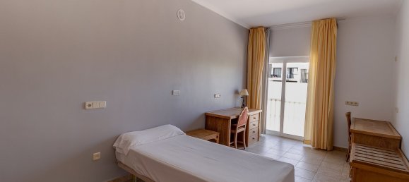 5840m² Hotel in Cadiz, Spain No. 97730 34