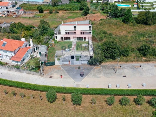 380m² Land in Viana do Castelo, Portugal No. 67090
