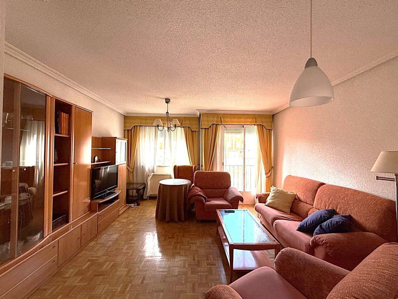 4 bedrooms Apartment in Salamanca, Spain No. 214245