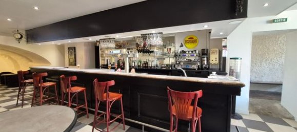 143m² Commercial property in Pagny-sur-Moselle, France No. 310846 3