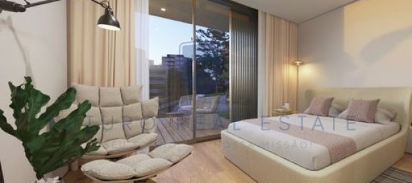 Квартира с 3 спальнями в Фуншал, Португалия № 190192 2