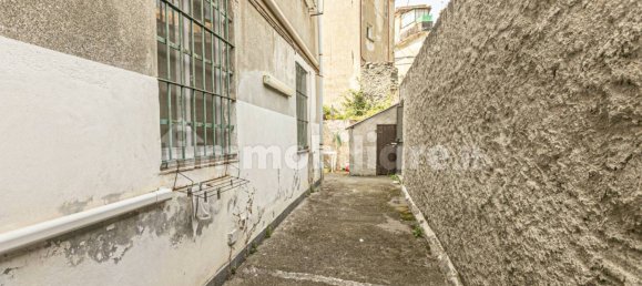 Apartamento de 2 dormitorios en Genoa, Italy No. 374004 27