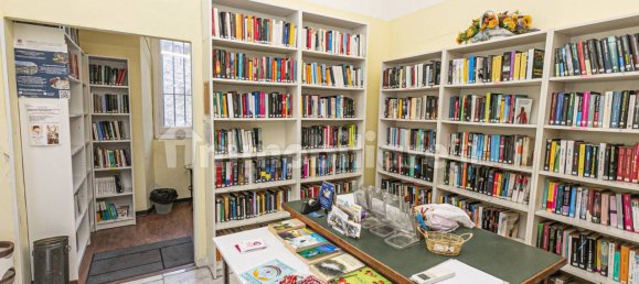 Apartamento de 2 dormitorios en Genoa, Italy No. 374004 4