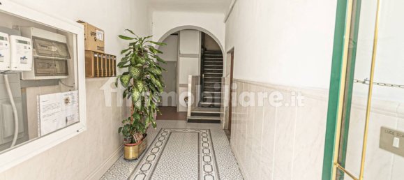Apartamento de 2 dormitorios en Genoa, Italy No. 374004 23