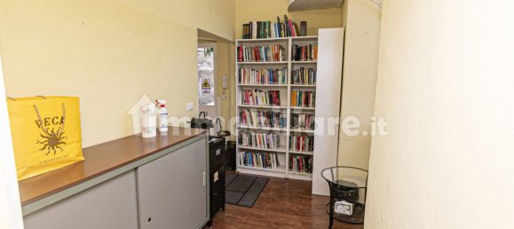 Apartamento de 2 dormitorios en Genoa, Italy No. 374004 12