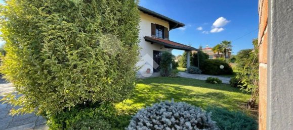 5 bedrooms Villa in Oleggio, Italy No. 342049 39