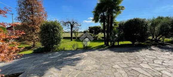 5 bedrooms Villa in Oleggio, Italy No. 342049 28