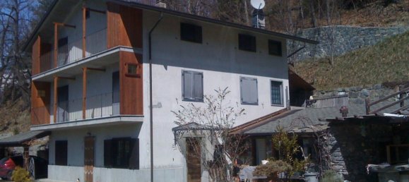 5 rooms House in Montjovet, Italy No. 254469 2