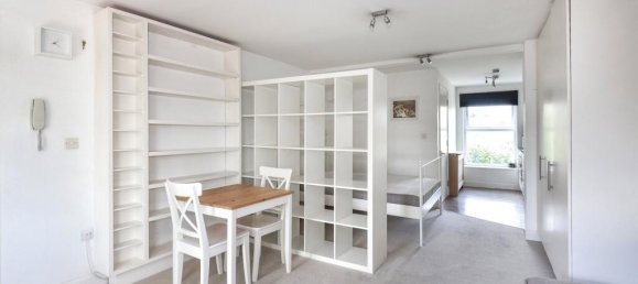 Studio in London, United Kingdom No. 7733 11