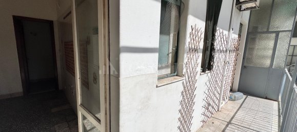 4-salle Appartement à Catania, Italy No. 324974 4