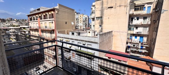 4-salle Appartement à Catania, Italy No. 324974 21