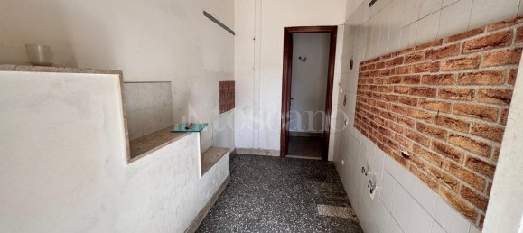 4-salle Appartement à Catania, Italy No. 324974 2