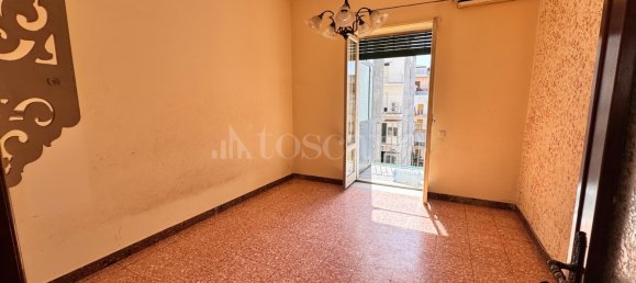 4-salle Appartement à Catania, Italy No. 324974 8