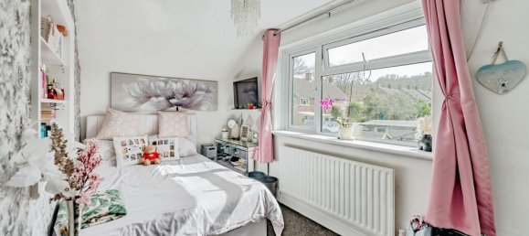 4 bedrooms Commercial property in Crawley, United Kingdom No. 6260 11