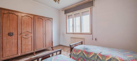 Вилла с 10 комнатами в Ноале, Италия № 30705 5