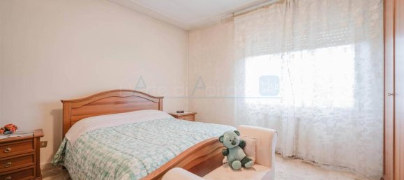 Вилла с 10 комнатами в Ноале, Италия № 30705 17