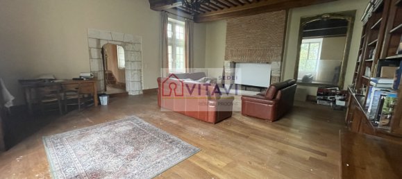 6 bedrooms House in Beauvais, France No. 68450 11