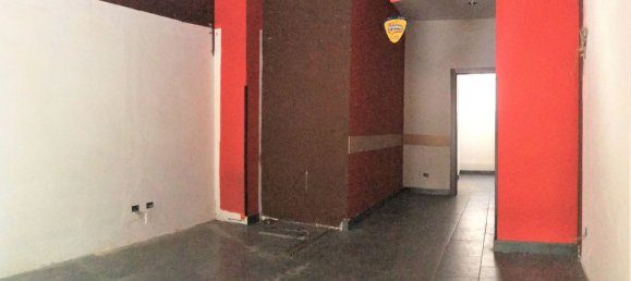 30m² Commercial property in Rome, Italy No. 3585 5