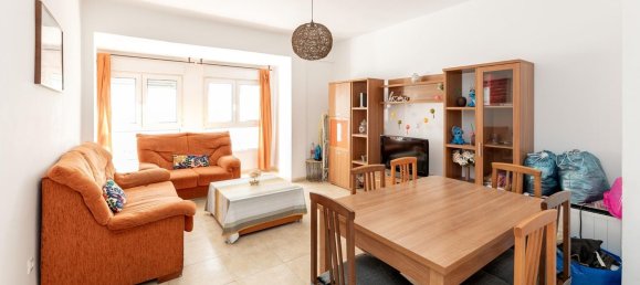 4 bedrooms Apartment in Granada, Spain No. 108587 2