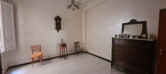 12 rooms Apartment in Vittoria, Italy No. 74505 18