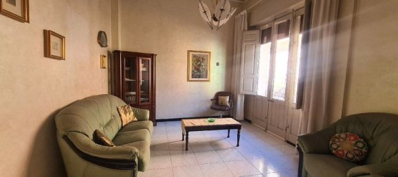 12 rooms Apartment in Vittoria, Italy No. 74505 16
