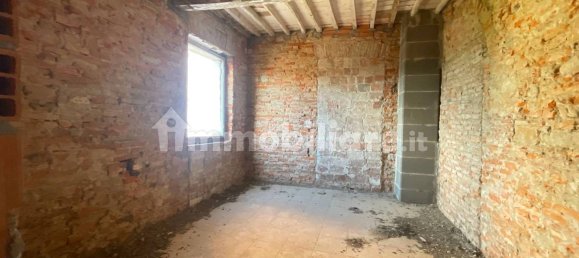 4 bedrooms House in Chiesina Uzzanese, Italy No. 173977 15