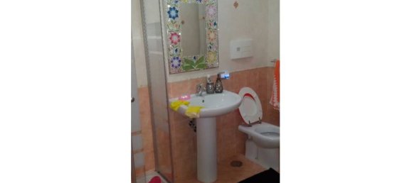 5 rooms Apartment in Perugia, Italy No. 255114 2