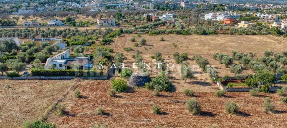 7100m² Land in Casarano, Italy No. 260095 4