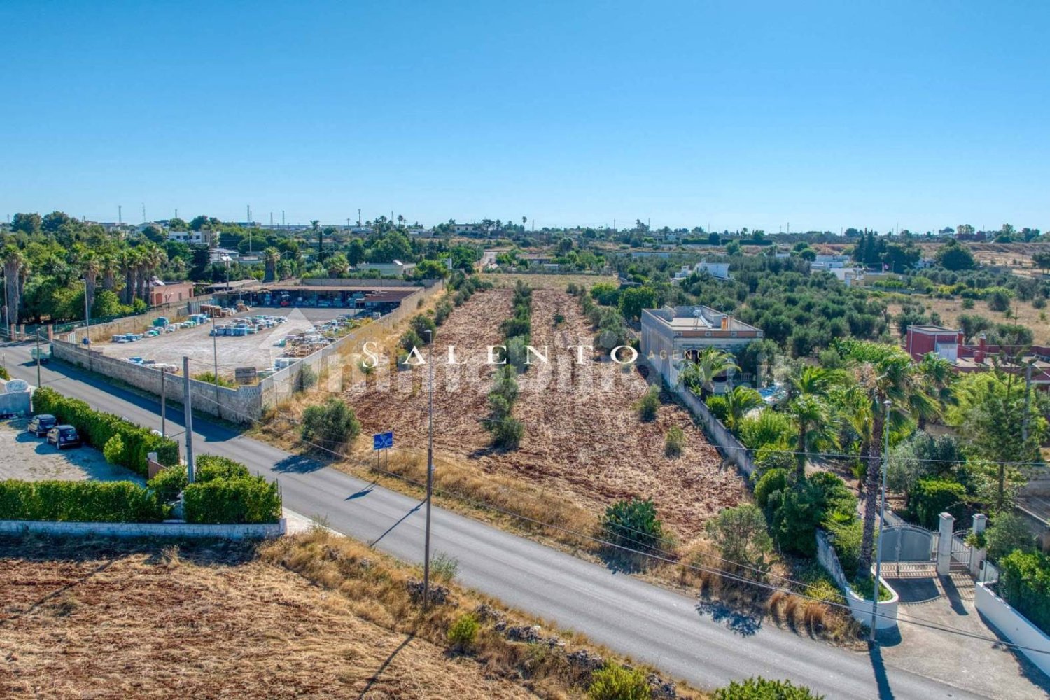 7100m² Land in Casarano, Italy No. 260095