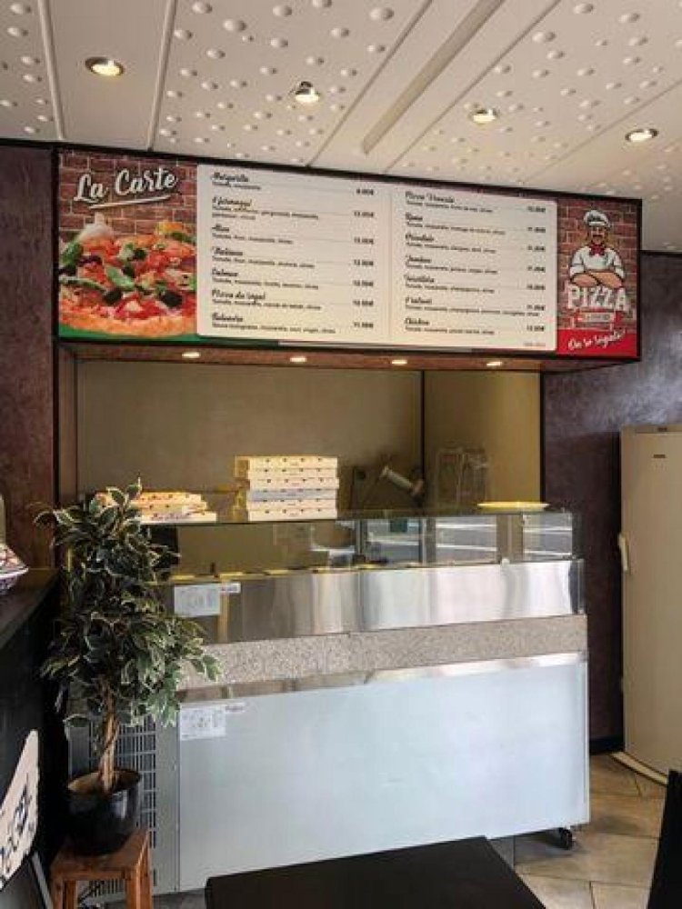 180m² Office in Perpignan, France No. 19312