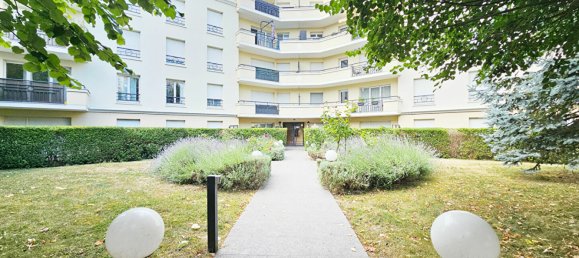 2 bedrooms Apartment in Noisy-le-Grand, France No. 298921 12