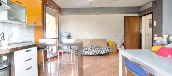 3 Schlafzimmer Wohnung in Reggio Emilia, Italy, Nr. 191705 14