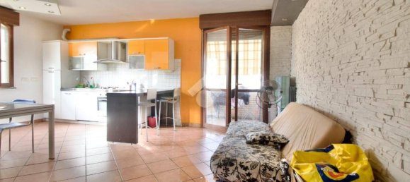 3 Schlafzimmer Wohnung in Reggio Emilia, Italy, Nr. 191705 9