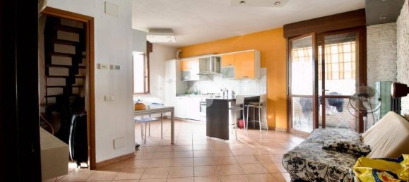 3 Schlafzimmer Wohnung in Reggio Emilia, Italy, Nr. 191705 11