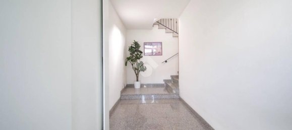 3 Schlafzimmer Wohnung in Reggio Emilia, Italy, Nr. 191705 7