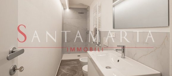 3 bedrooms Apartment in Milan, Italy No. 243659 19