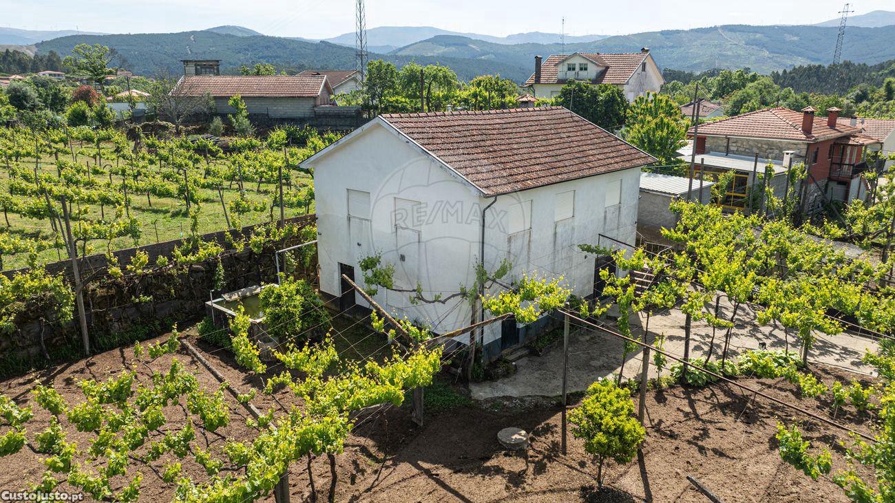 Casa T3 em Celorico de Basto, Portugal N.º 164143