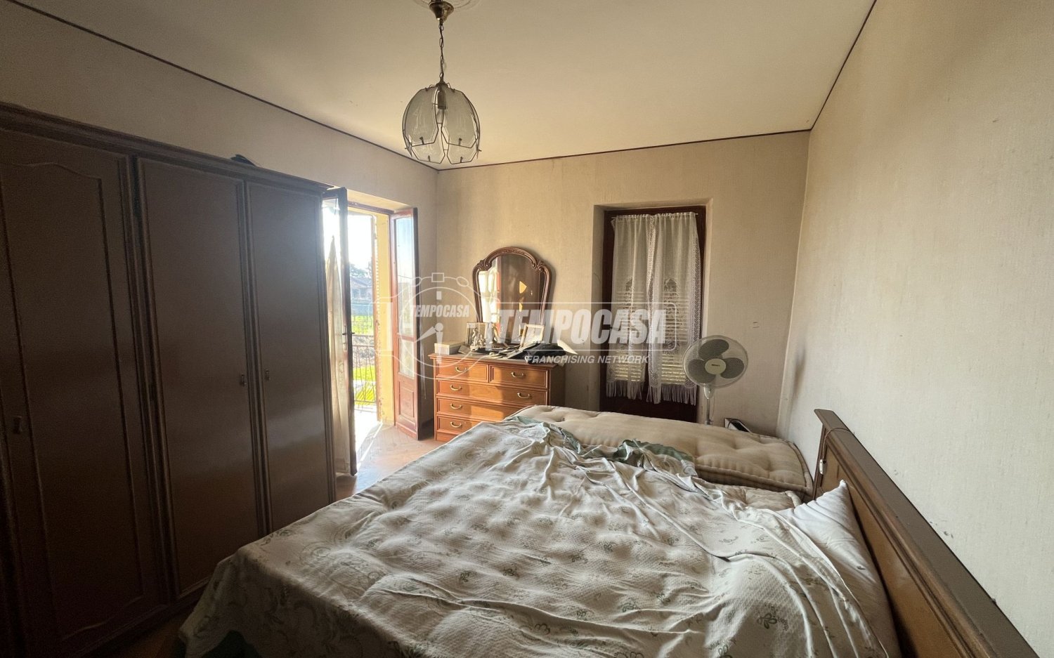 3 bedrooms House in Castellamonte, Italy No. 196952