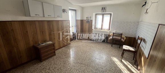 3 bedrooms House in Castellamonte, Italy No. 196952 30