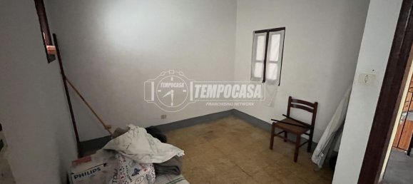 3 bedrooms House in Castellamonte, Italy No. 196952 5